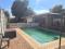 Edenvale Central - Spacious Edenvale Family Home with 2 Flatlet
